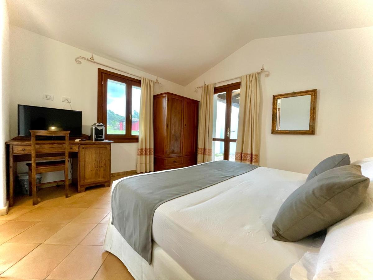 Punta D'Acu Country Resort Arzachena Zewnętrze zdjęcie